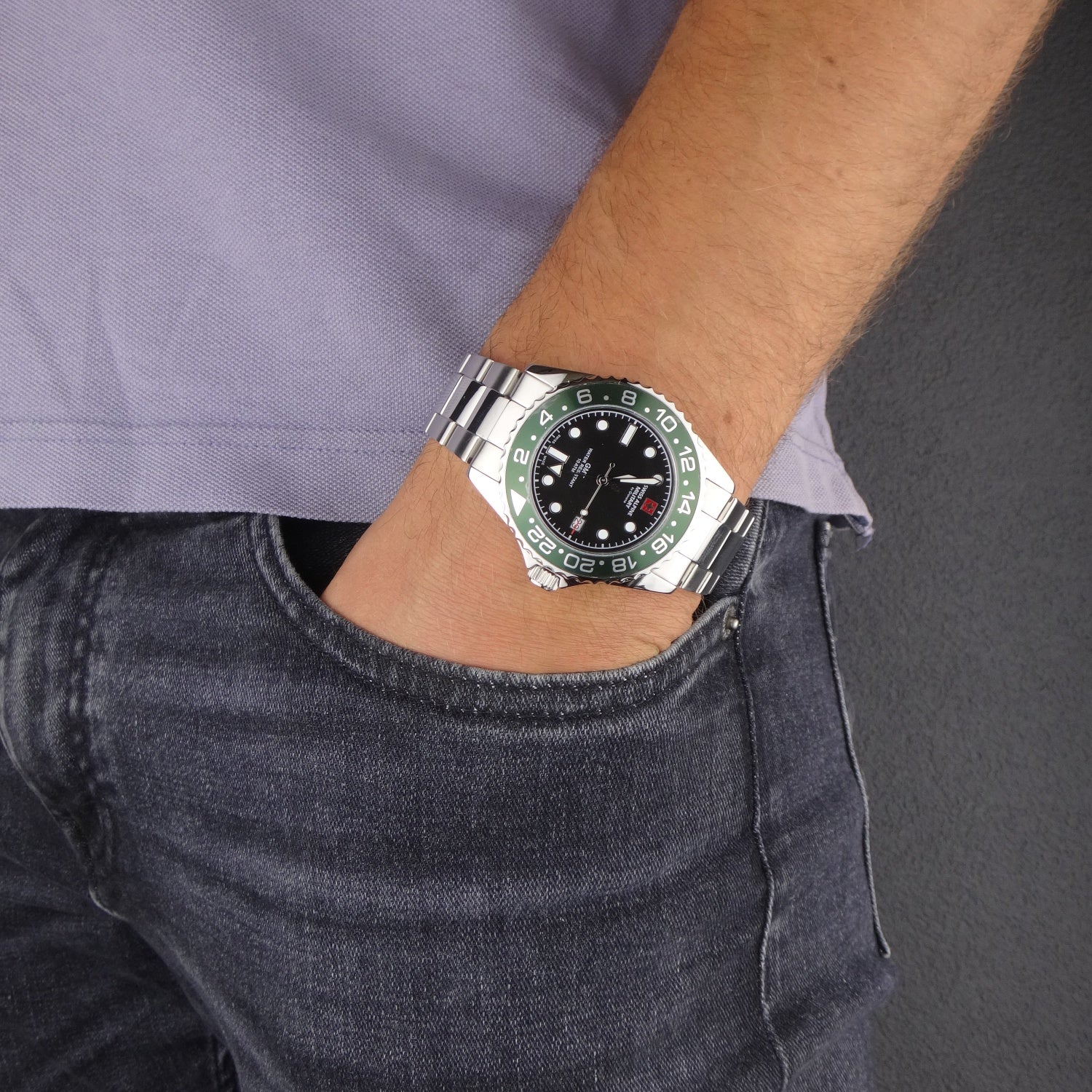 SWISS ALPINE MILITARY Master Diver GMT (Green/Black) - Uomo