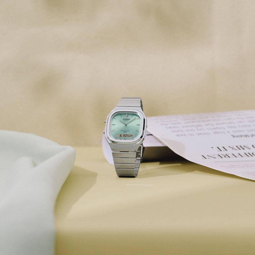 CASIO VINTAGE Mod. EDGY ROUNDED SQUARE - BLUE