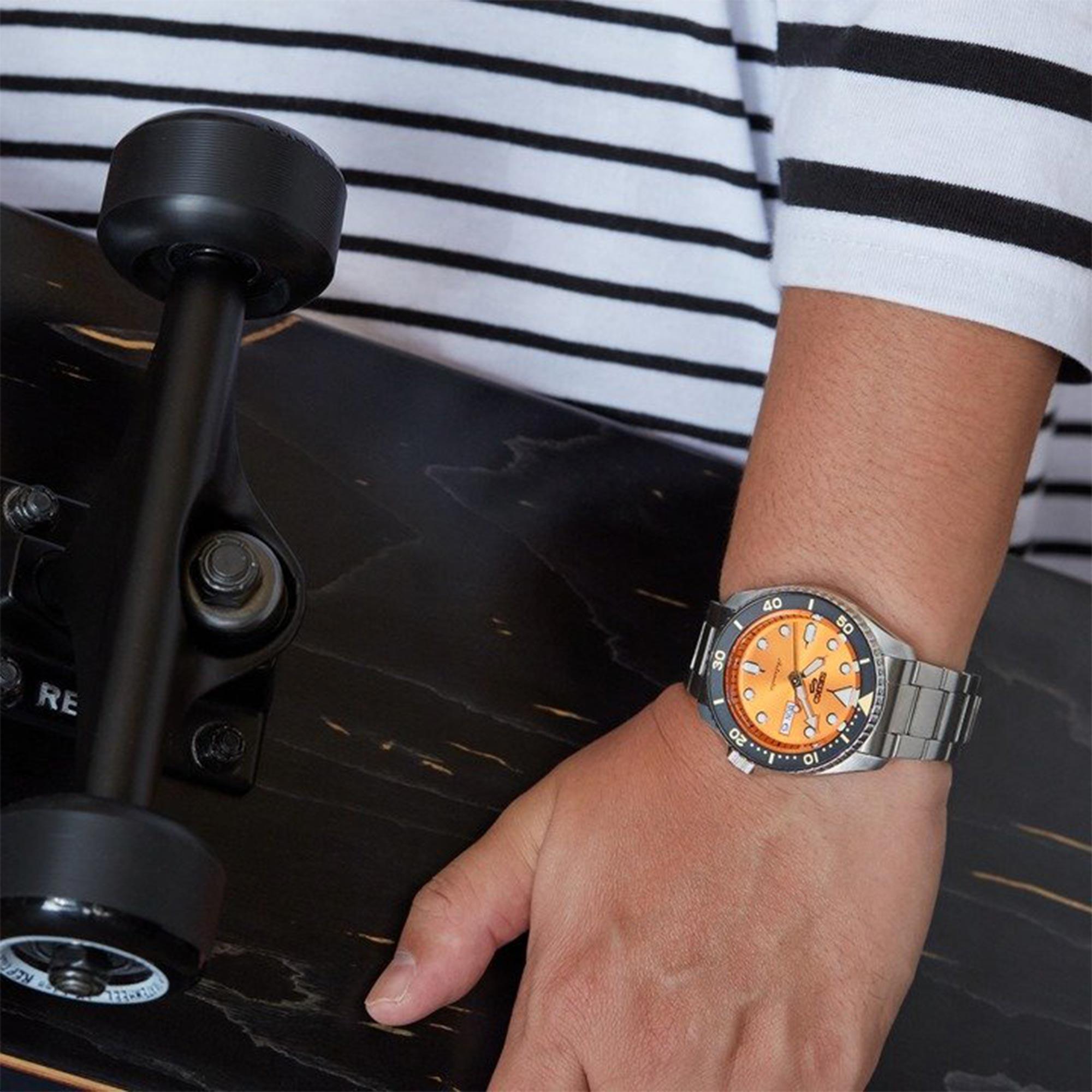 SEIKO 5 Sports SKX Sports Style (Orange Dial) - Uomo