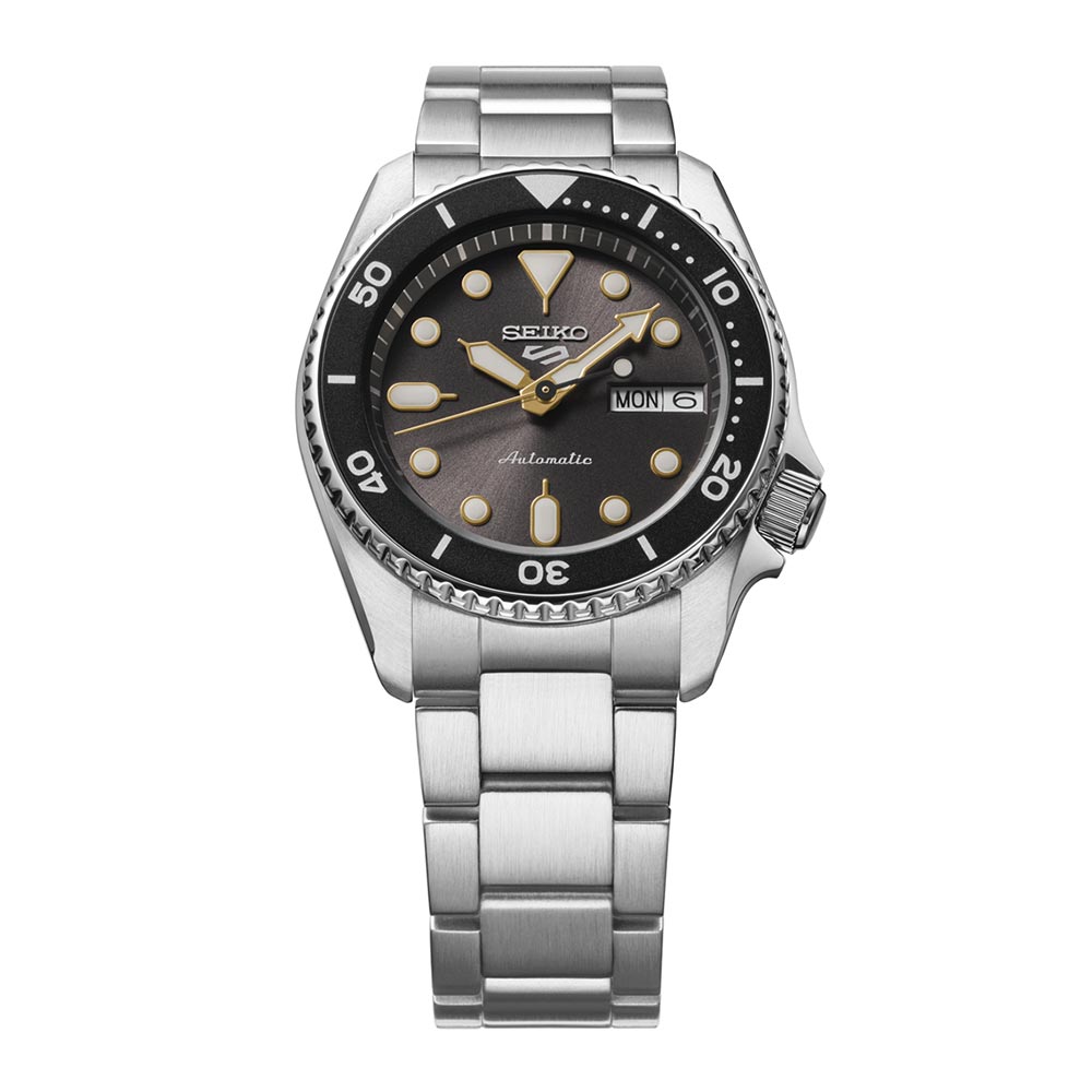 SEIKO 5 Sports SKX Midsize - Uomo