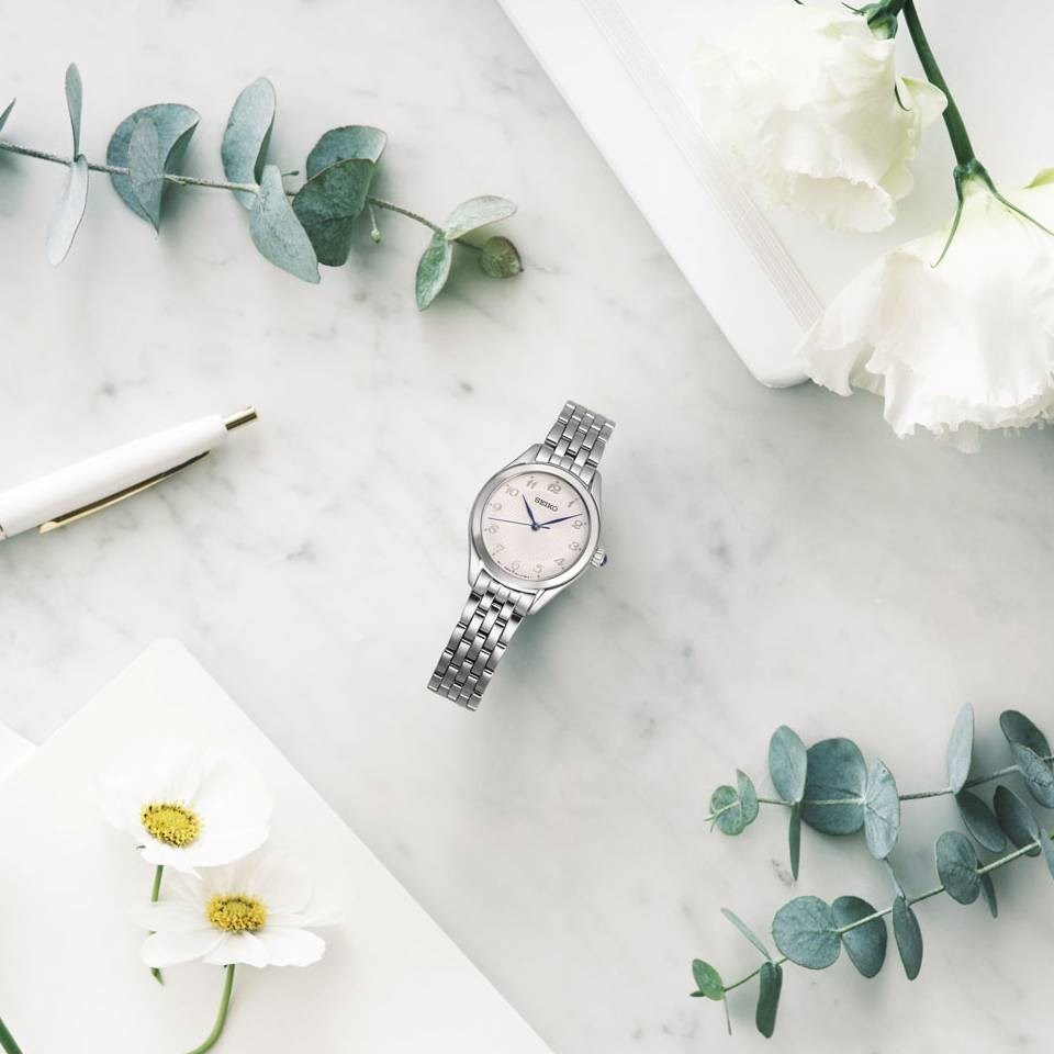 SEIKO Conceptual Series "Discover More" - Donna