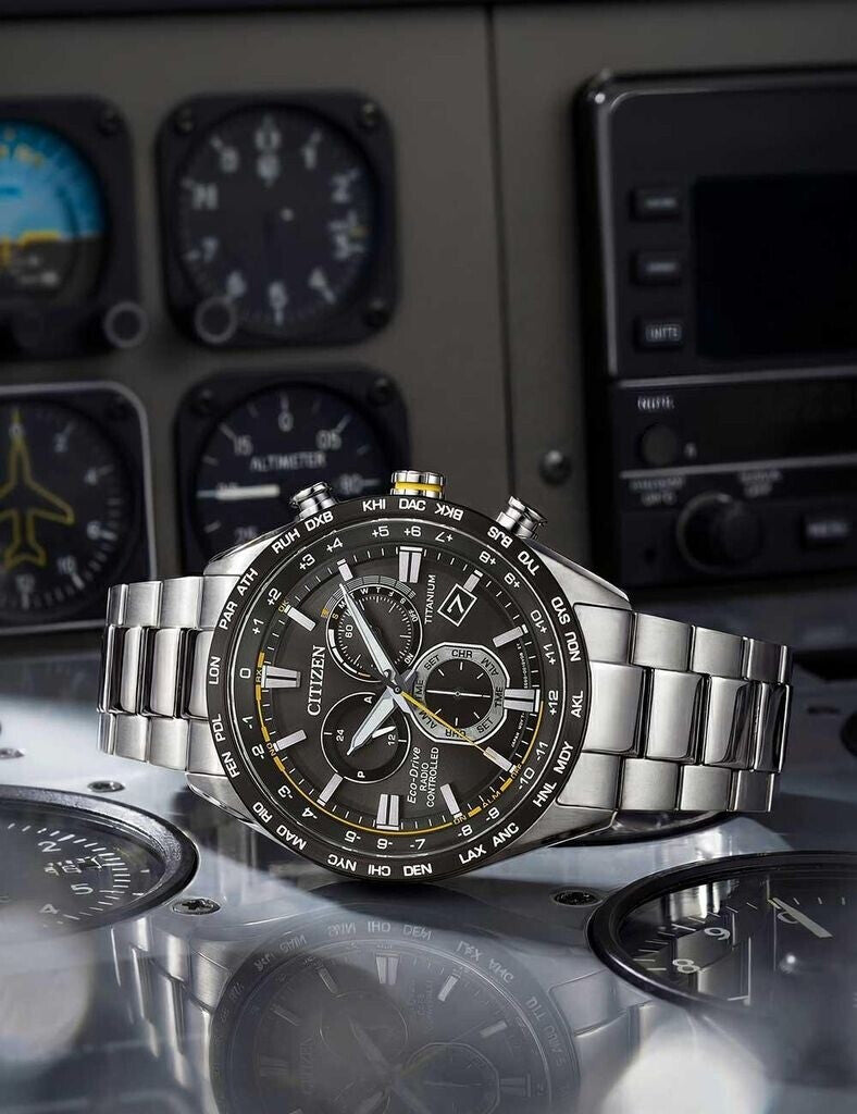 CITIZEN Super Titanio Radiocontrollato - Uomo