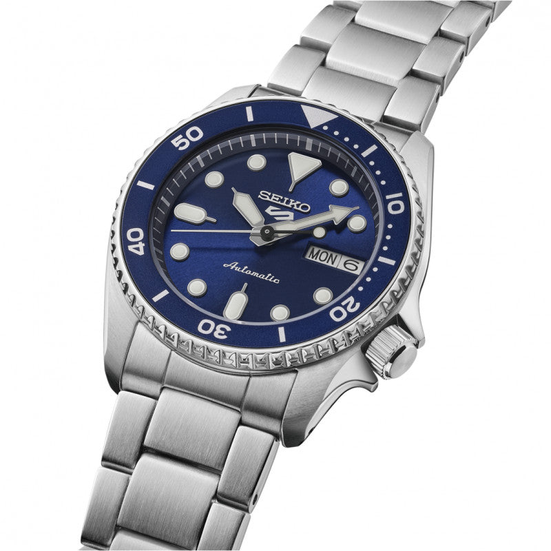 SEIKO 5 Sports "Street Denim" SKX Mid-Size - Unisex